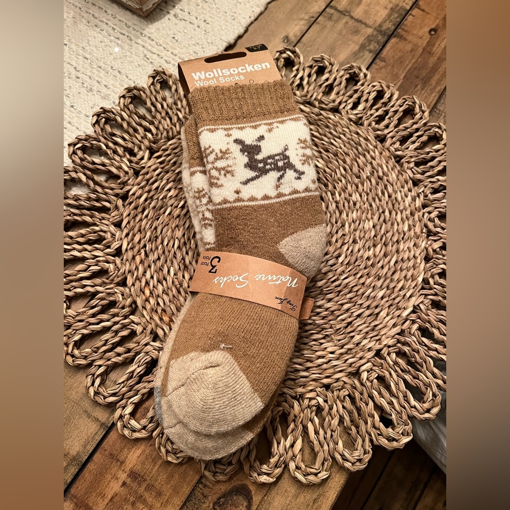 Brown Wool Socks with Reindeer Design 5-7